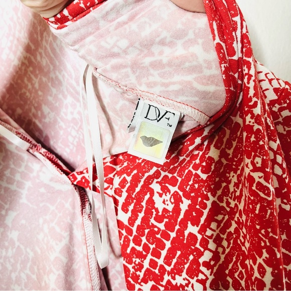 DVF New Julian Two Serpent Tango Snake Print Red & White Jersey Wrap Dress - Picture 6 of 7